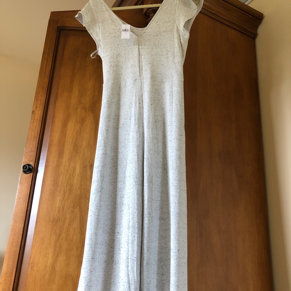 Gap Jumpsuit Grey Softspun Flutter Sleeve Tie Bel… - image 4